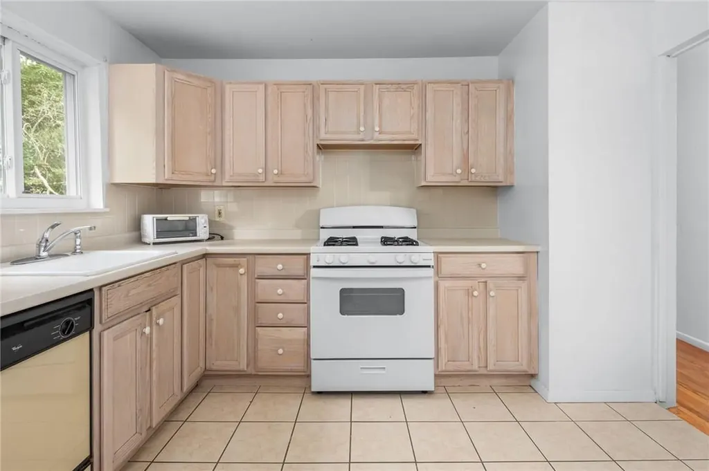 14 Hilltop Drive Mahopac NY 10541