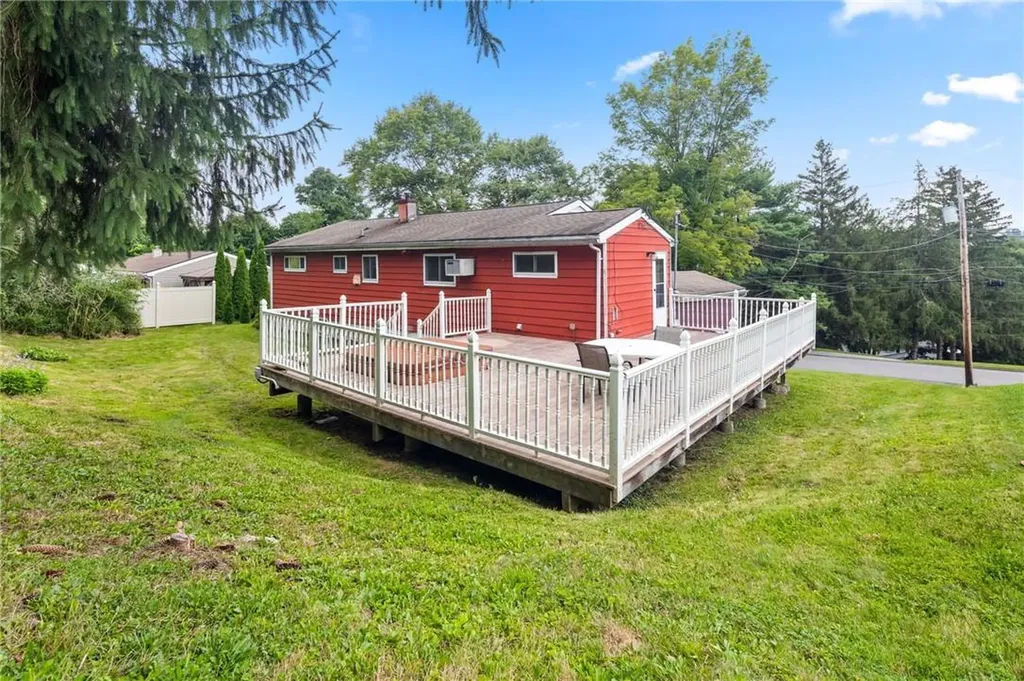 14 Hilltop Drive Mahopac NY 10541