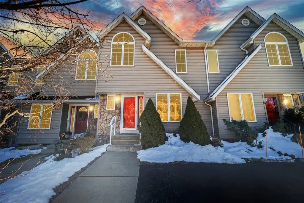 63 Roundtree Court Beacon NY 12508