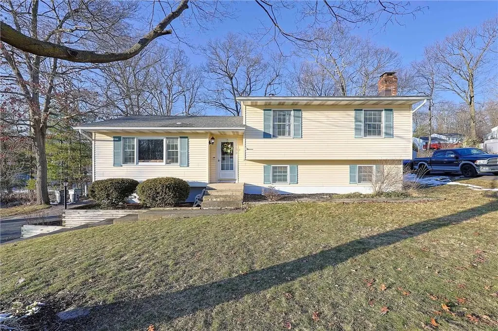 14 Red Oak Terrace Newburgh NY 12550