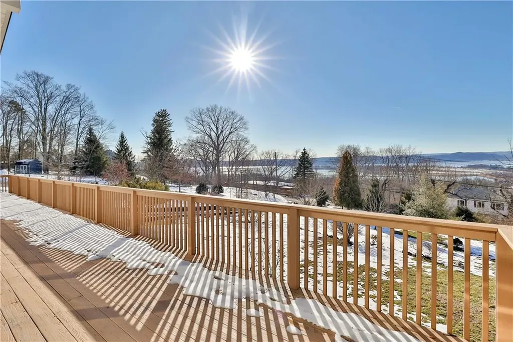 94 Cedar Lane Ossining NY 10562