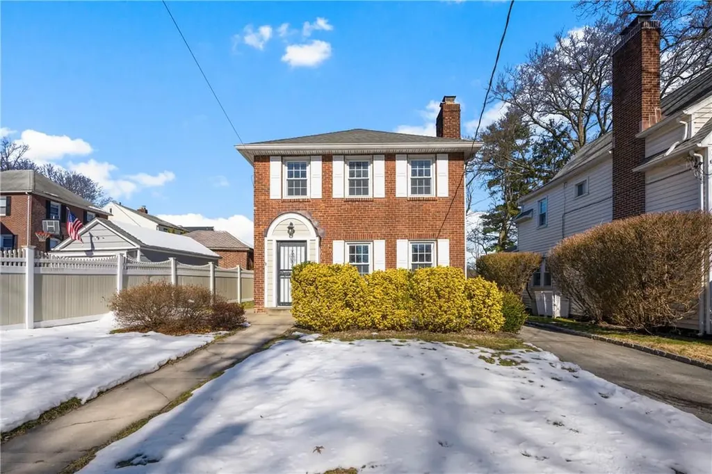 61 Eastchester Road New Rochelle NY 10801