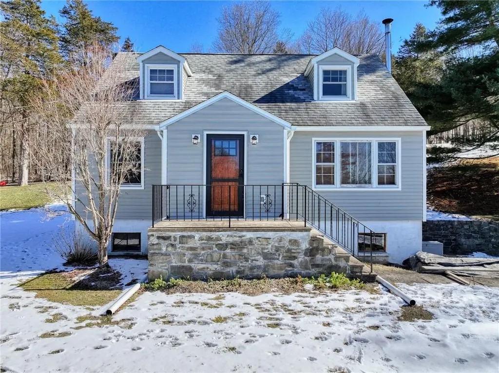 376 N Elting Corners Road Highland NY 12528