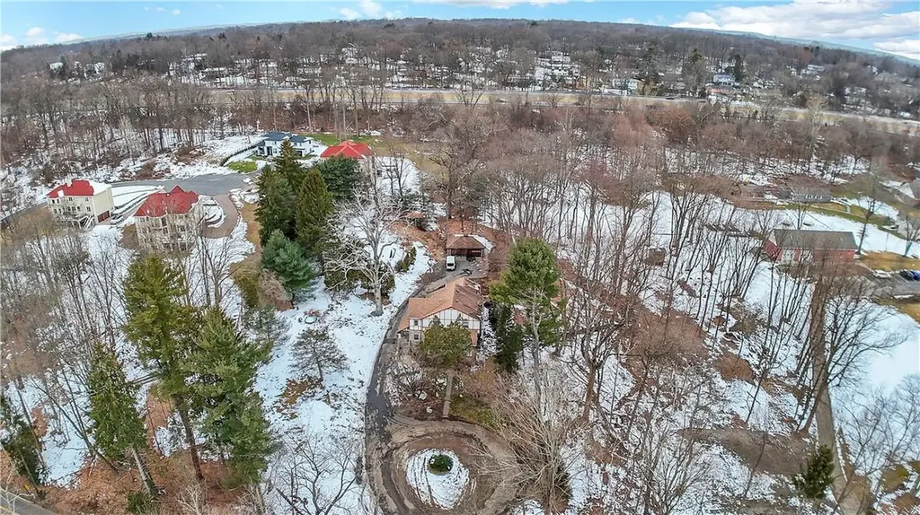 399 S Pascack Road Spring Valley NY 10977