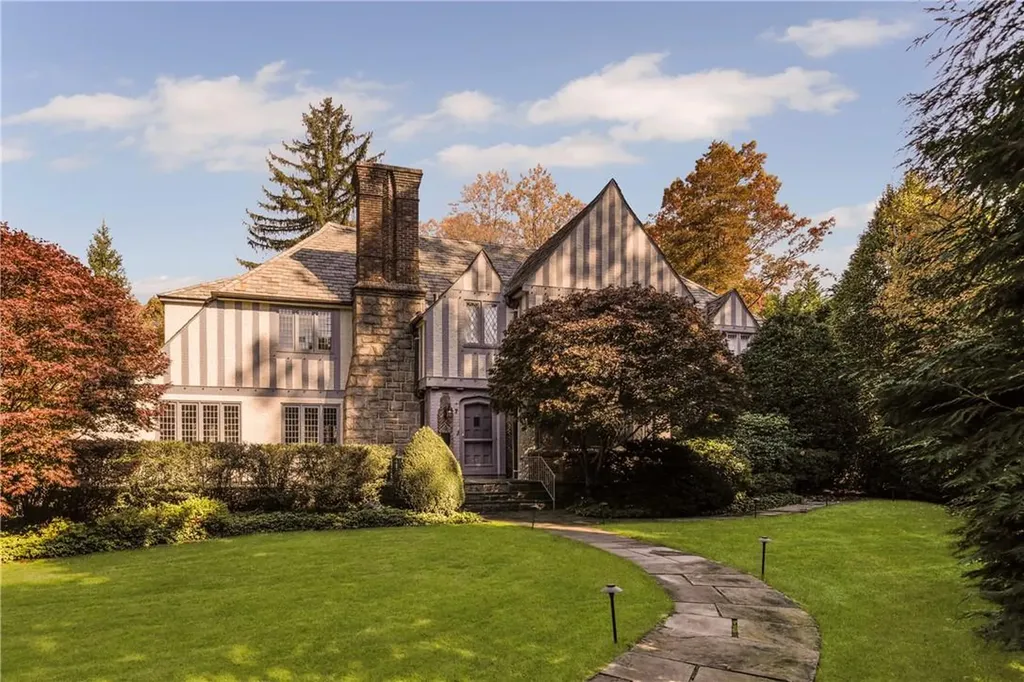 7 Locust Lane Bronxville NY 10708