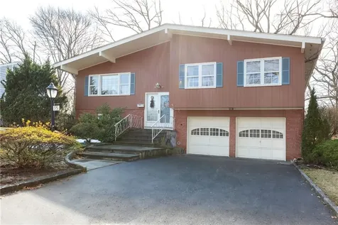 95 Emerson Avenue New Rochelle NY 10801