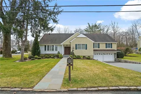 35 Maplemoor Lane White Plains NY 10605