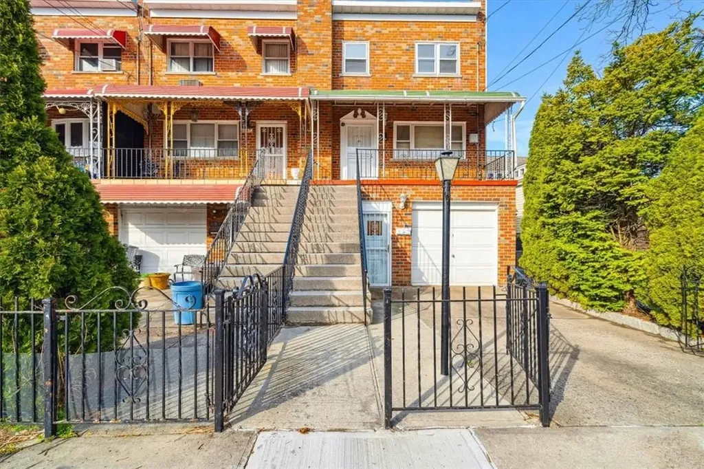249 Davis Avenue Bronx NY 10465