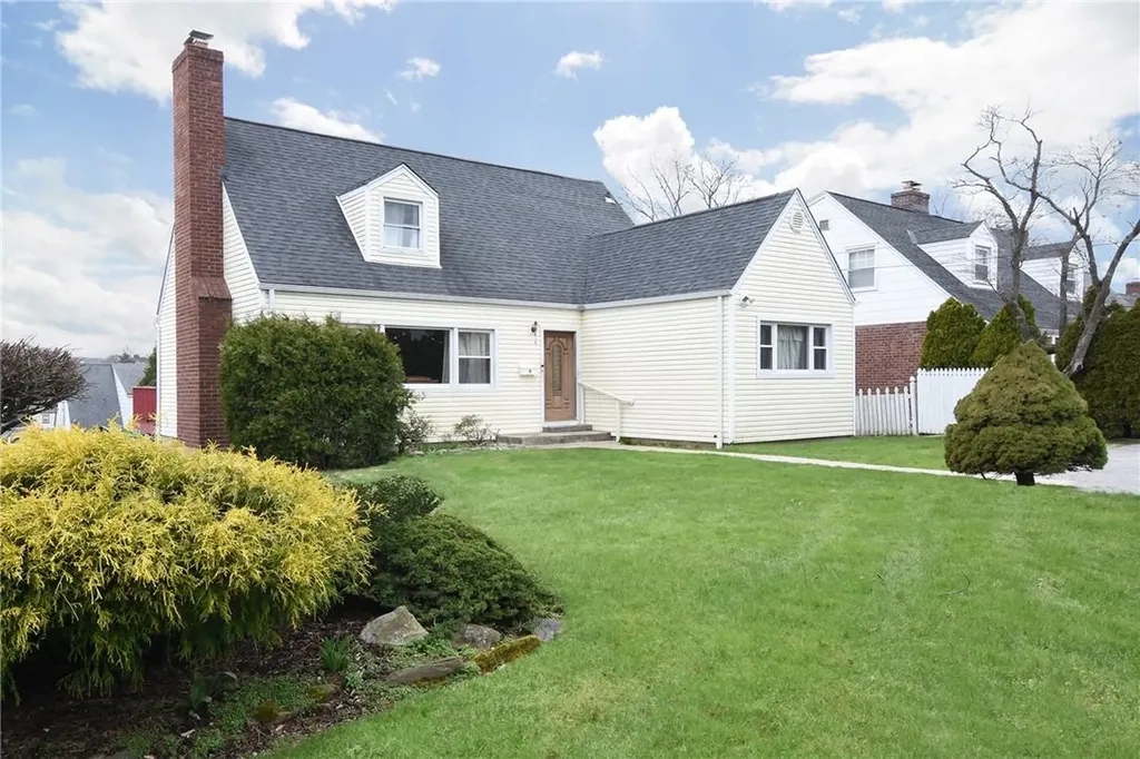 9 Howard Avenue Eastchester NY 10709