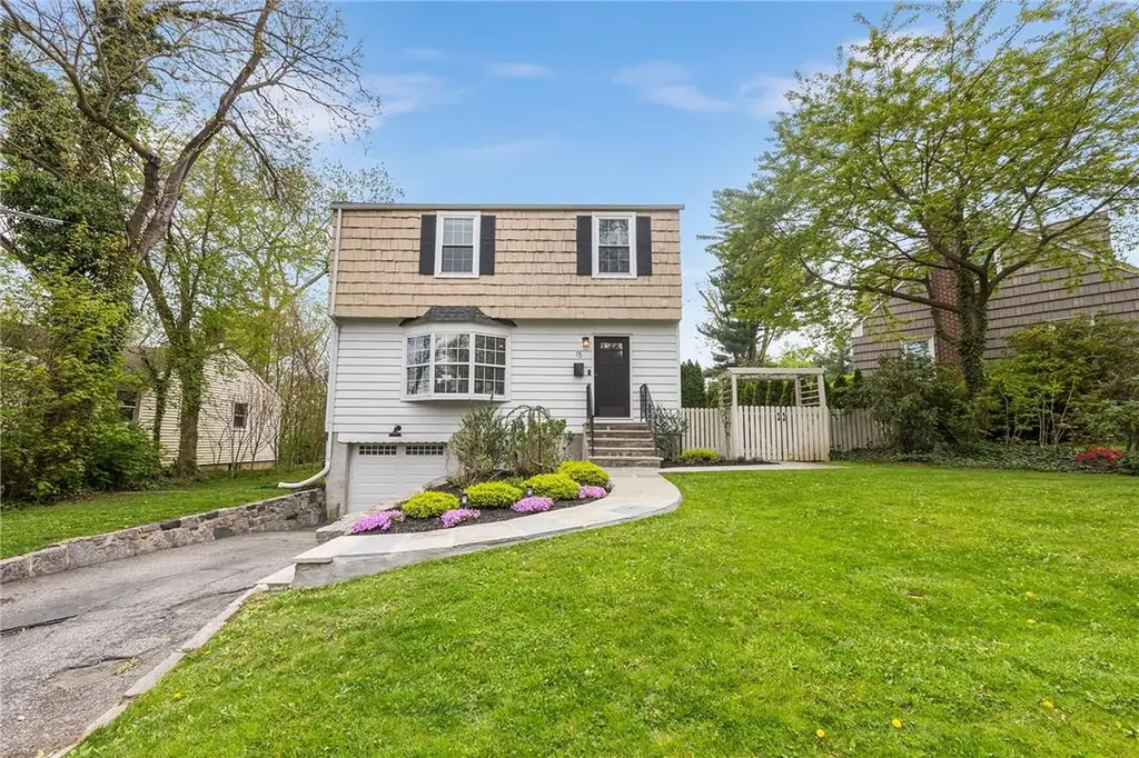 15 Barnwell Drive White Plains NY 10607