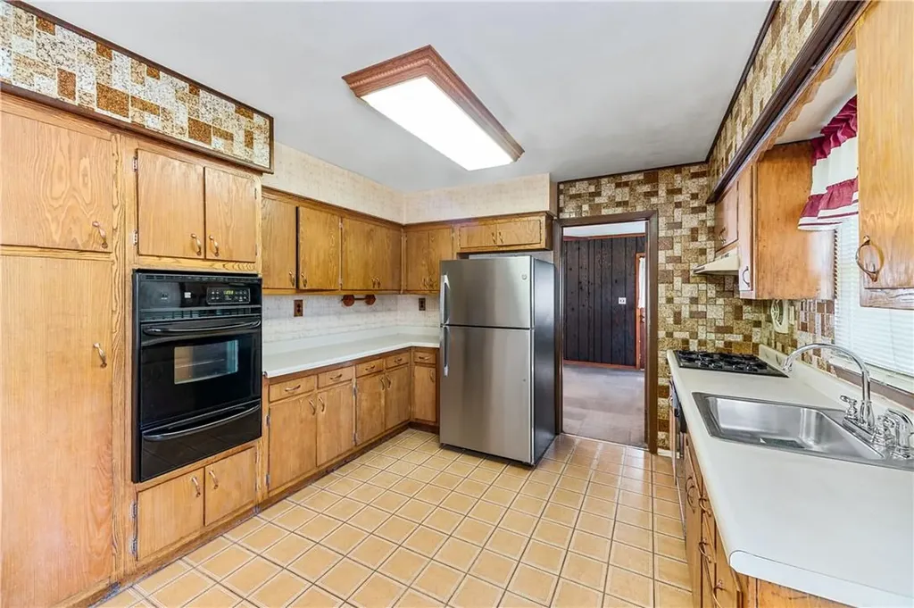 980 Chestnut Ridge Road Spring Valley NY 10977