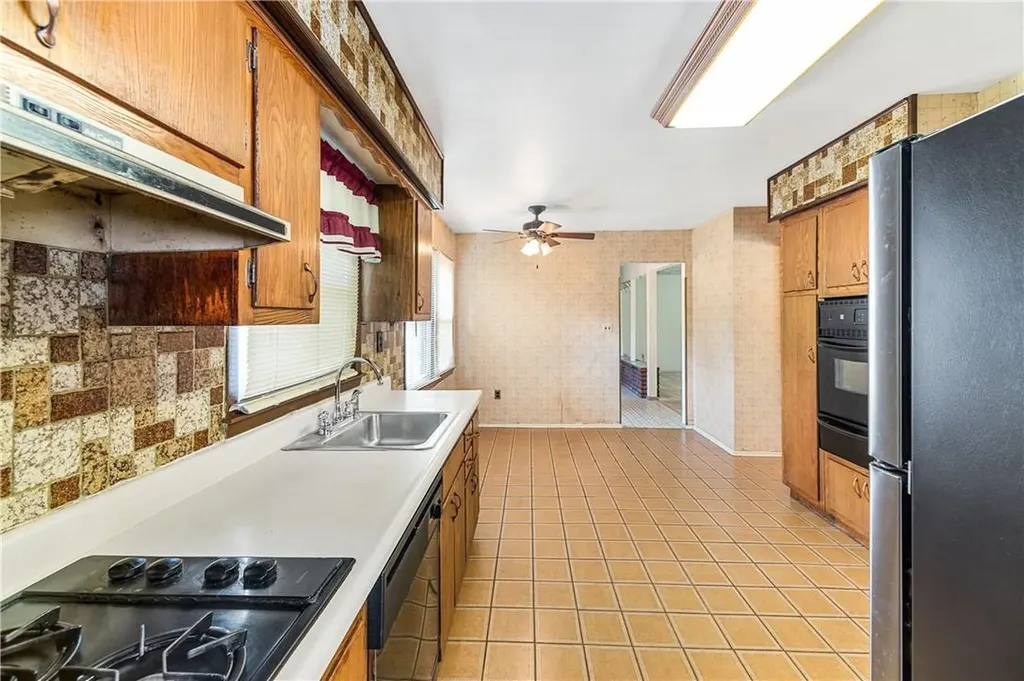 980 Chestnut Ridge Road Spring Valley NY 10977