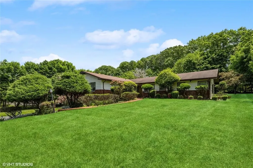980 Chestnut Ridge Road Spring Valley NY 10977