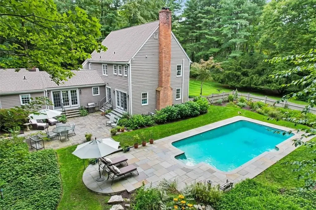 5 Light Horse Lane Pound Ridge NY 10576