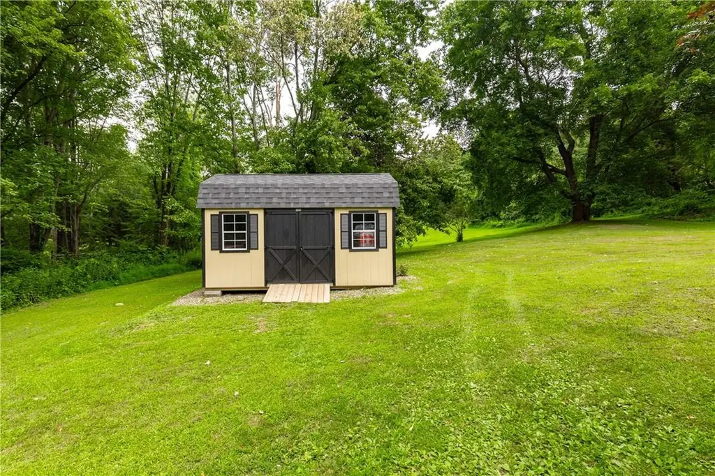112 Yantz Road Red Hook NY 12571