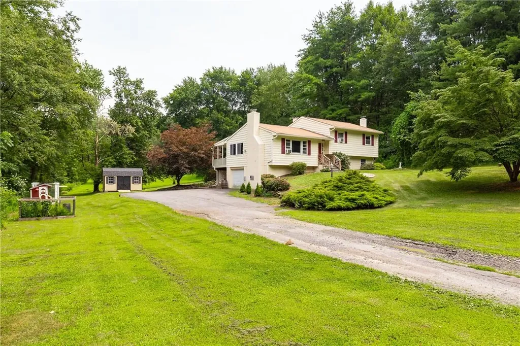 112 Yantz Road Red Hook NY 12571