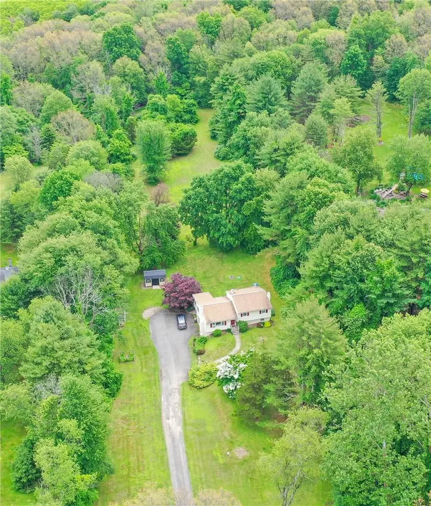 112 Yantz Road Red Hook NY 12571