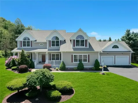 12 Clare Court Hopewell Junction NY 12533