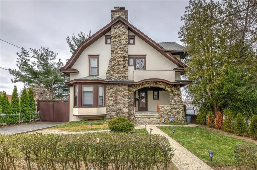 129 Buckingham Road Yonkers NY 10701