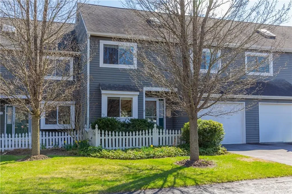 15 Cushing Green S Pawling NY 12564