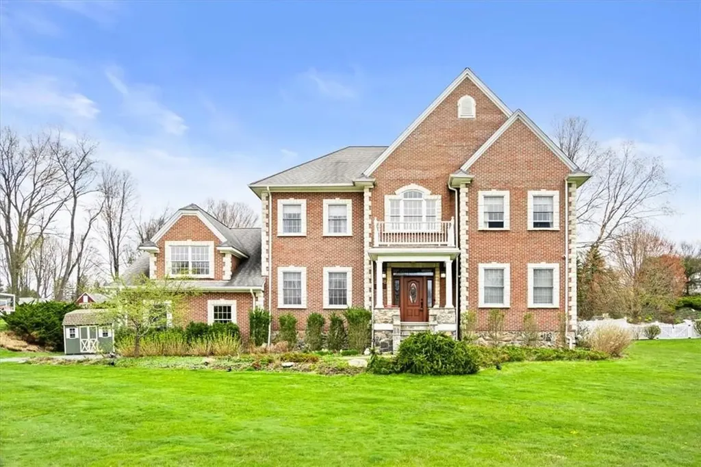 64 Majestic Ridge Carmel NY 10512