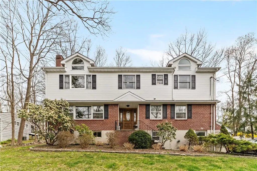89 Goldens Bridge Road Katonah NY 10536
