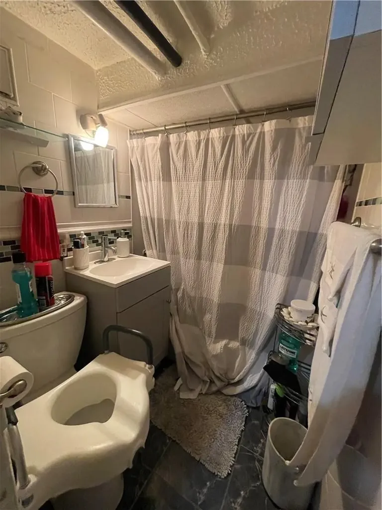 2500 Bronxwood Avenue Bronx NY 10469