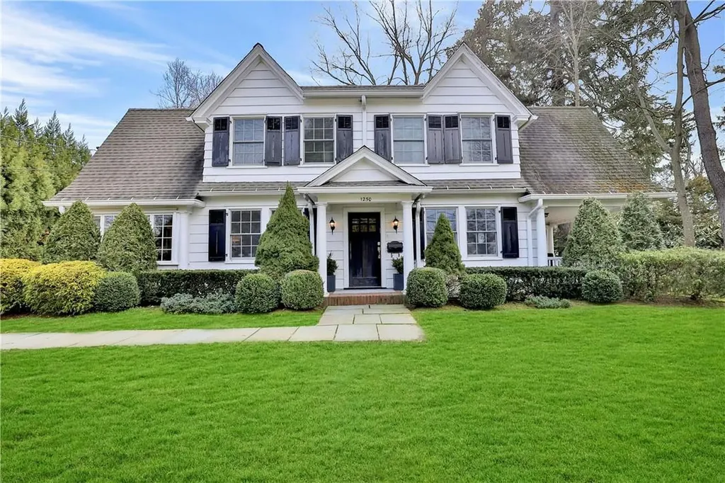 1250 Post Road Scarsdale NY 10583