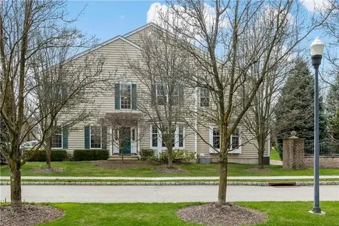 702 Huntington Drive Fishkill NY 12524