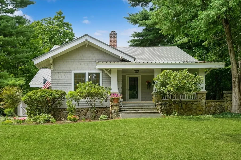 57 Maple Avenue Warwick NY 10990