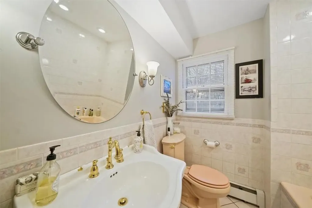 23 East Lane Spring Valley NY 10977
