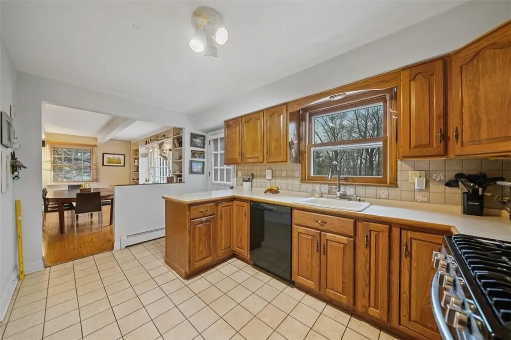 23 East Lane Spring Valley NY 10977