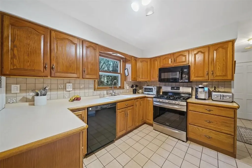 23 East Lane Spring Valley NY 10977