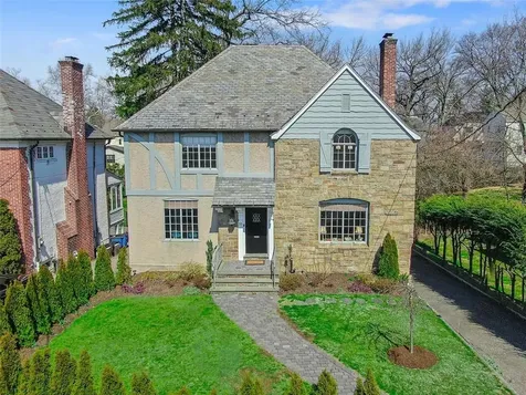 35 Ridgeway Street Mount Vernon NY 10552