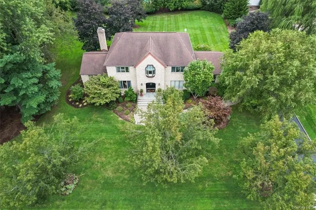 5 Quail Hollow Lane West Nyack NY 10994