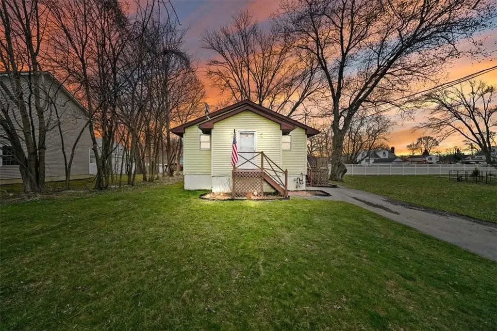 15 Excelsior Avenue Middletown NY 10940