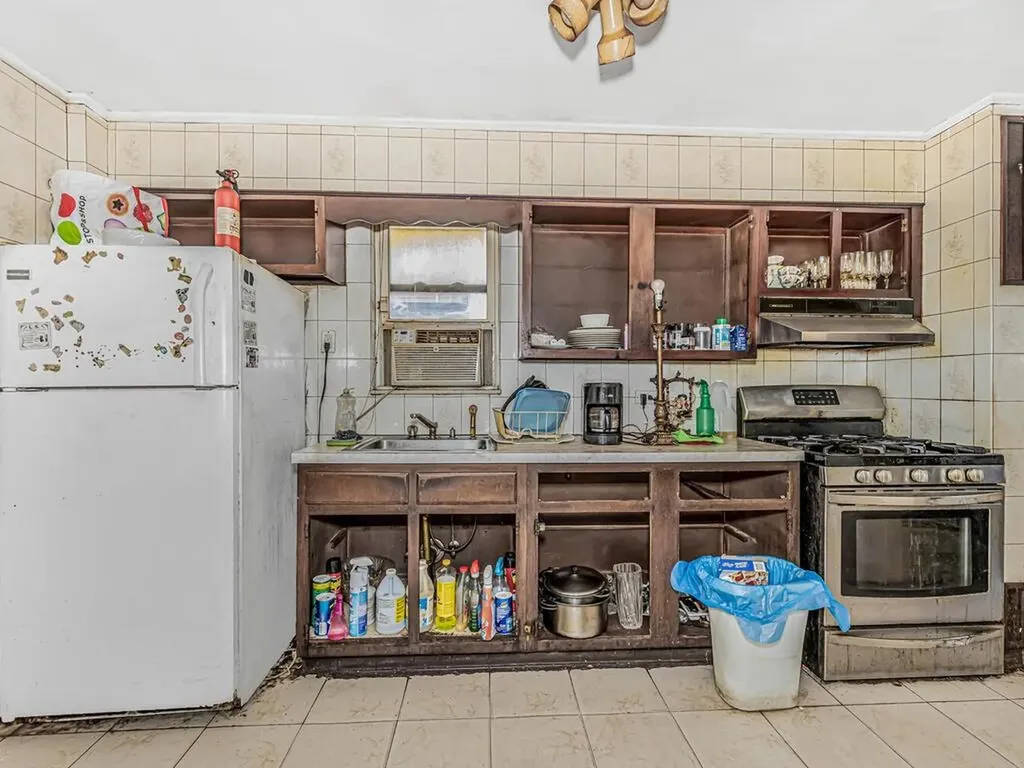 1590 Hone Avenue Bronx NY 10461