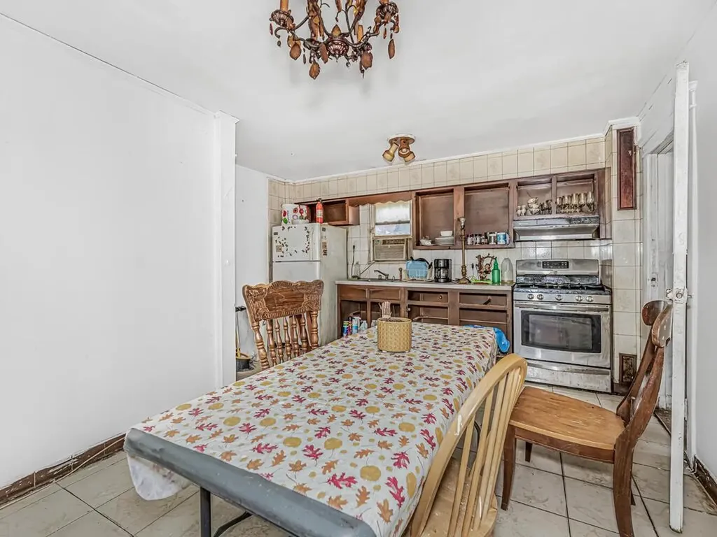 1590 Hone Avenue Bronx NY 10461
