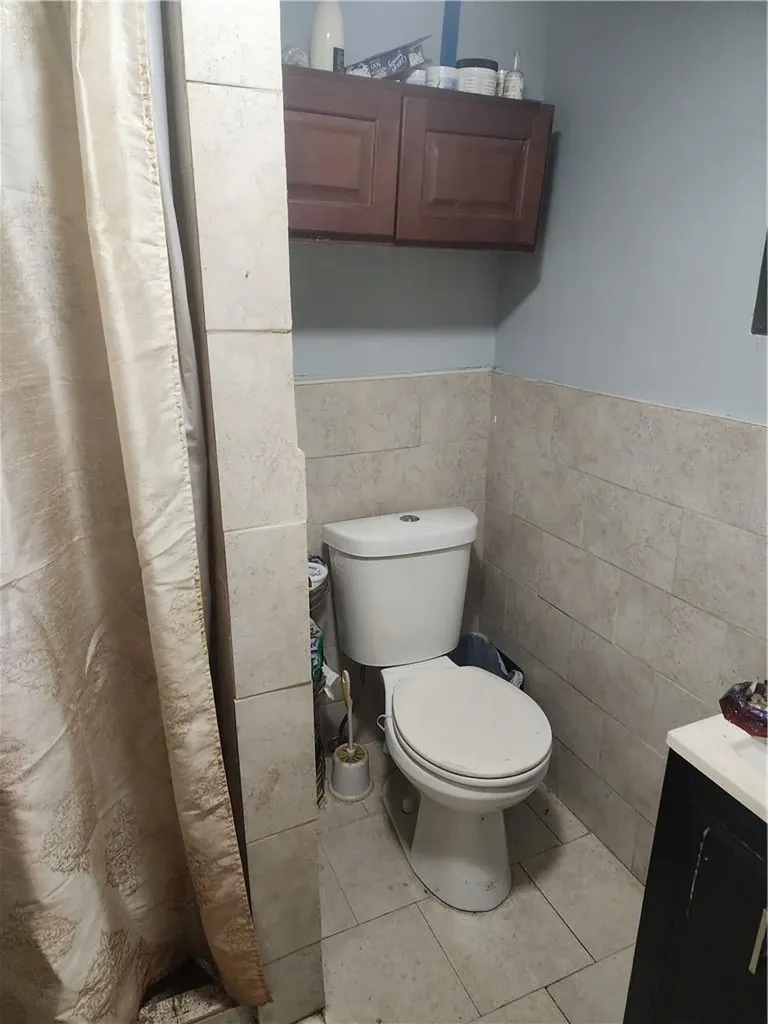 4040 Pratt Avenue Bronx NY 10466