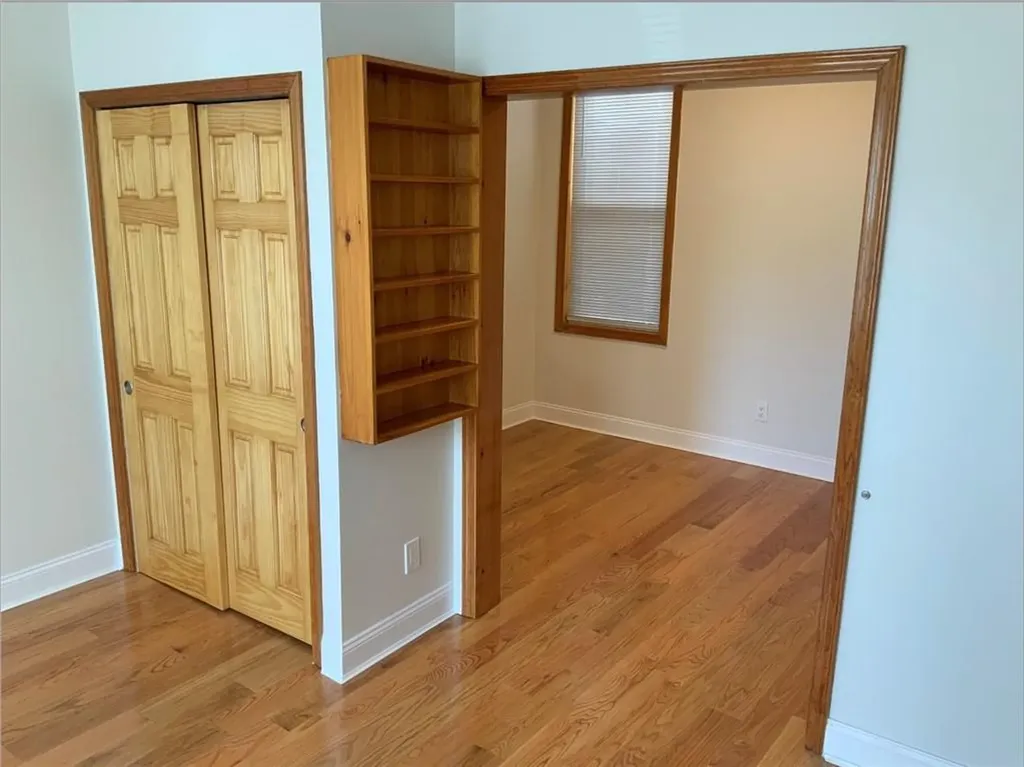21-17 Rene Court Ridgewood NY 11385
