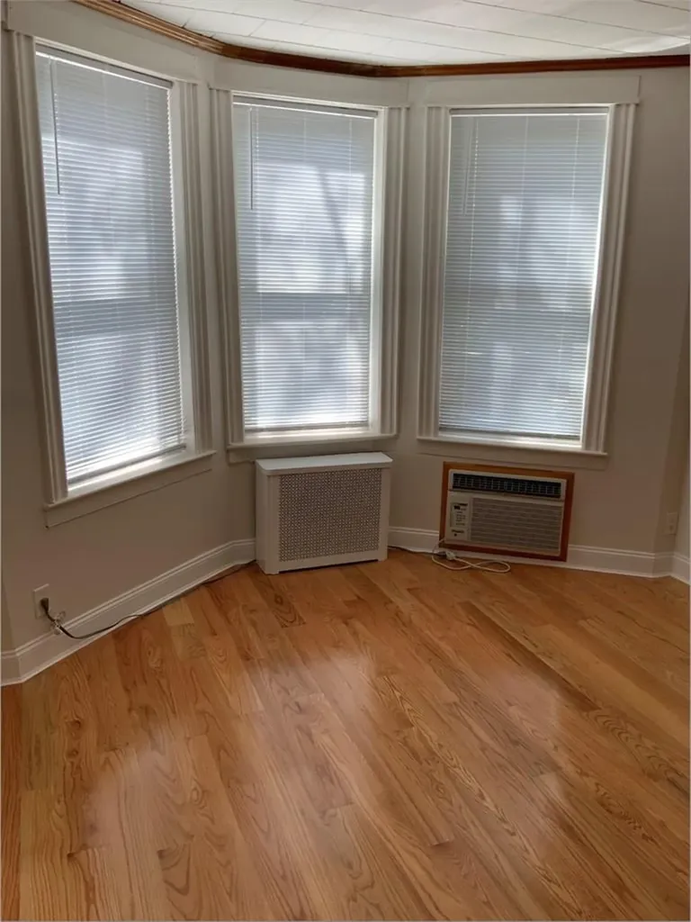 21-17 Rene Court Ridgewood NY 11385