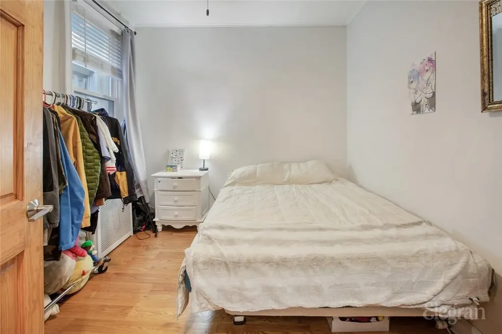 21-17 Rene Court Ridgewood NY 11385