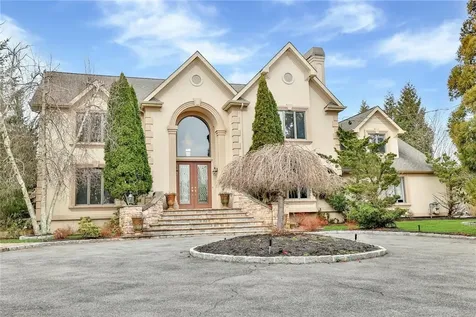 4 Saldi Lane Valhalla NY 10595