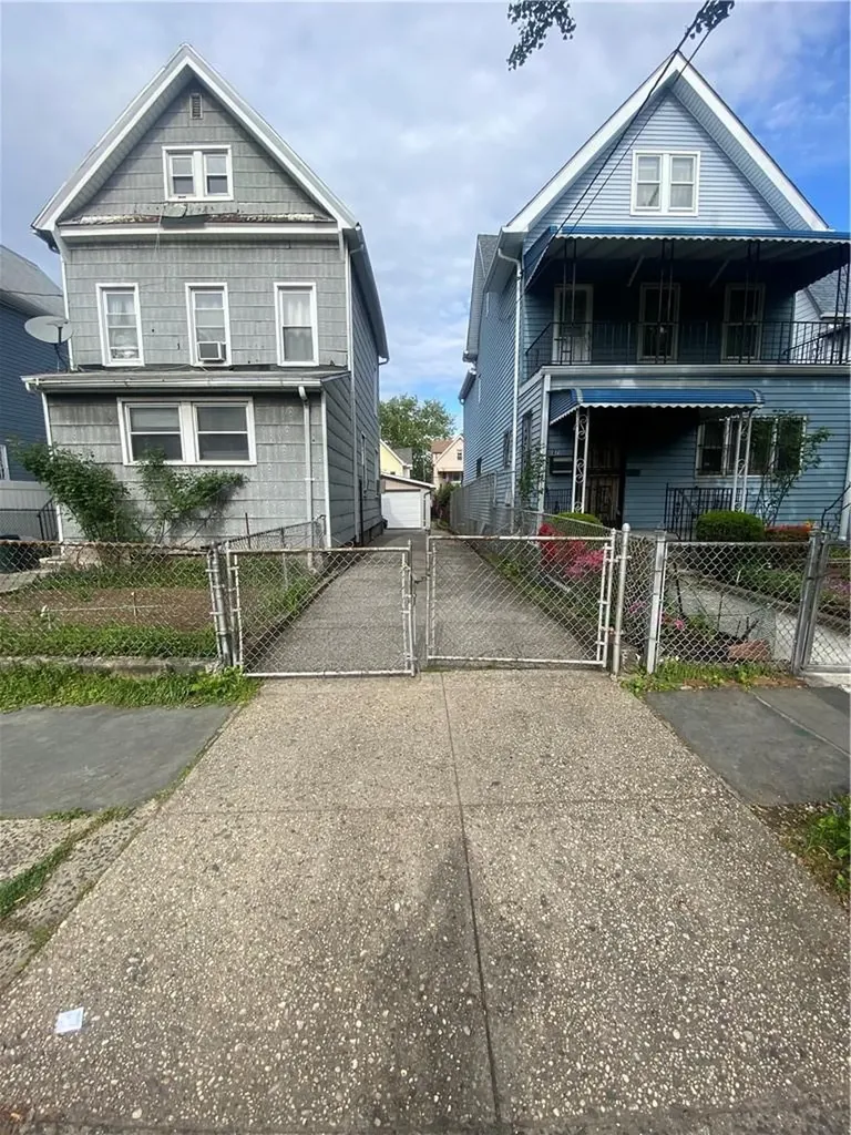 23 S 13th Avenue Mount Vernon NY 10550