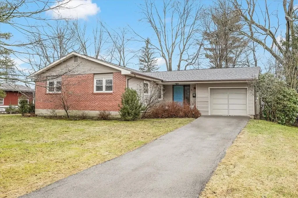 2 Edgewood Road Goshen NY 10924