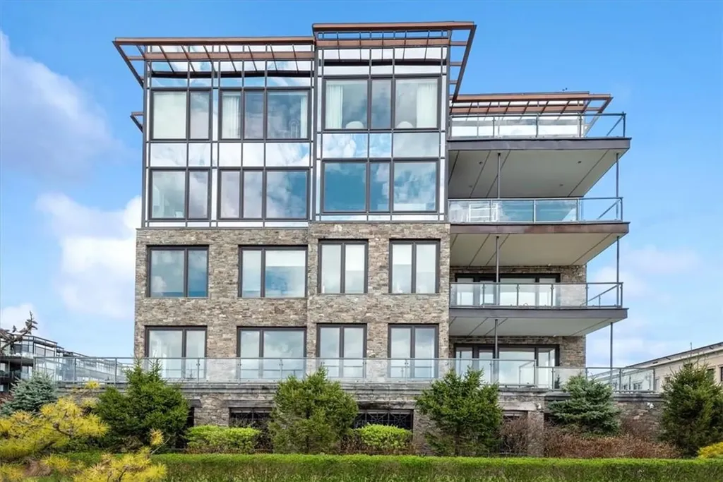 16 Rivers Edge Drive Tarrytown NY 10591