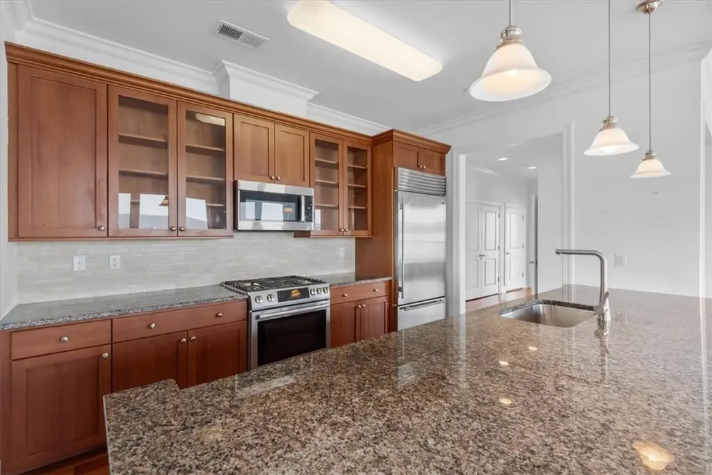 16 Rivers Edge Drive Tarrytown NY 10591