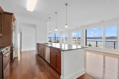 16 Rivers Edge Drive Tarrytown NY 10591