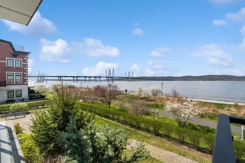 16 Rivers Edge Drive Tarrytown NY 10591