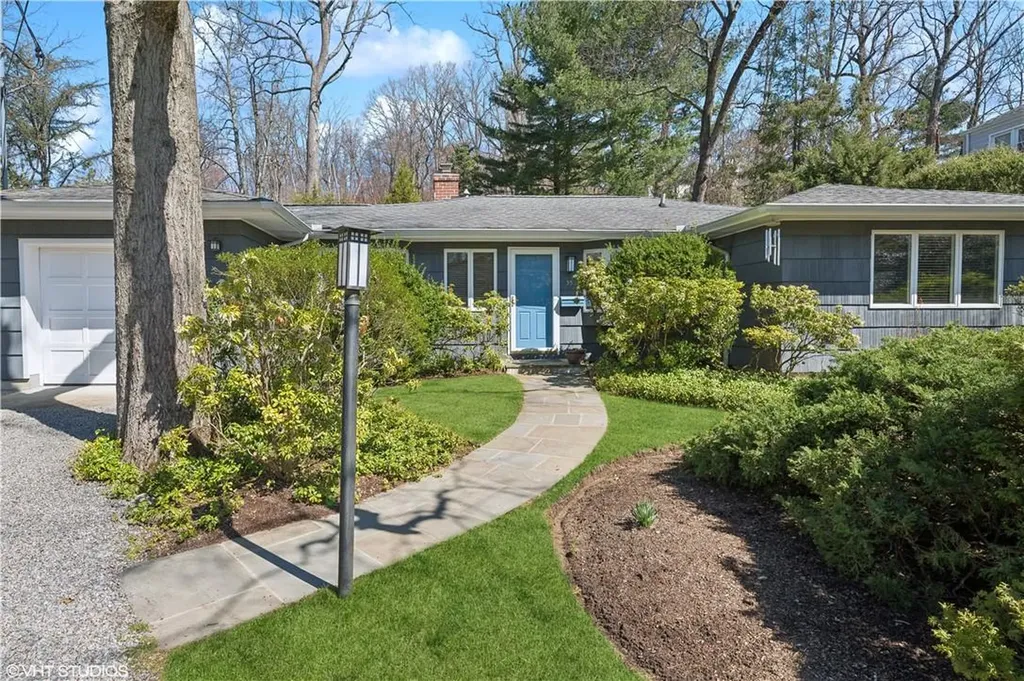 35 Crest Drive Tarrytown NY 10591